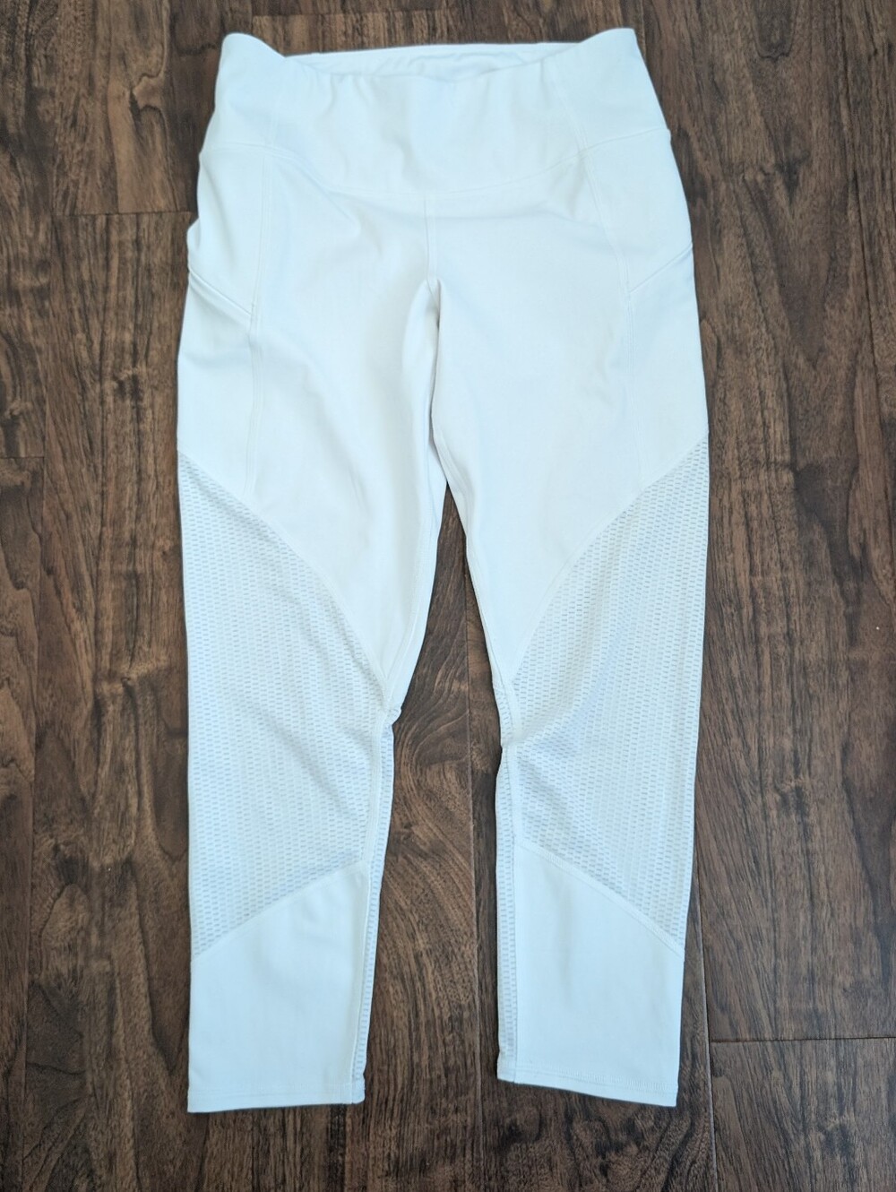 Athleta S Women's White Active Leggings with Mesh Panels Zipper Pockets Crop